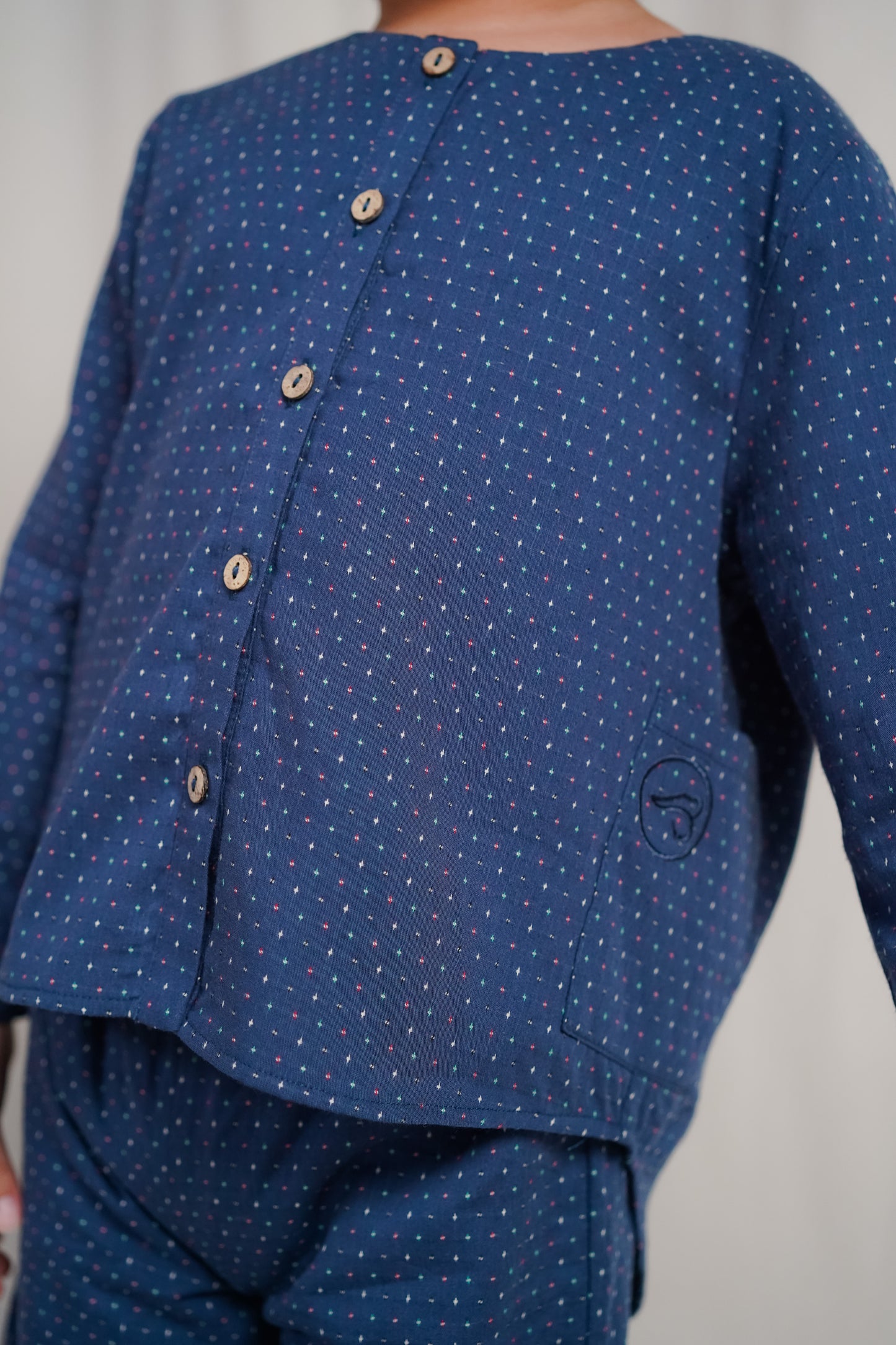 Riang Junior in True Navy