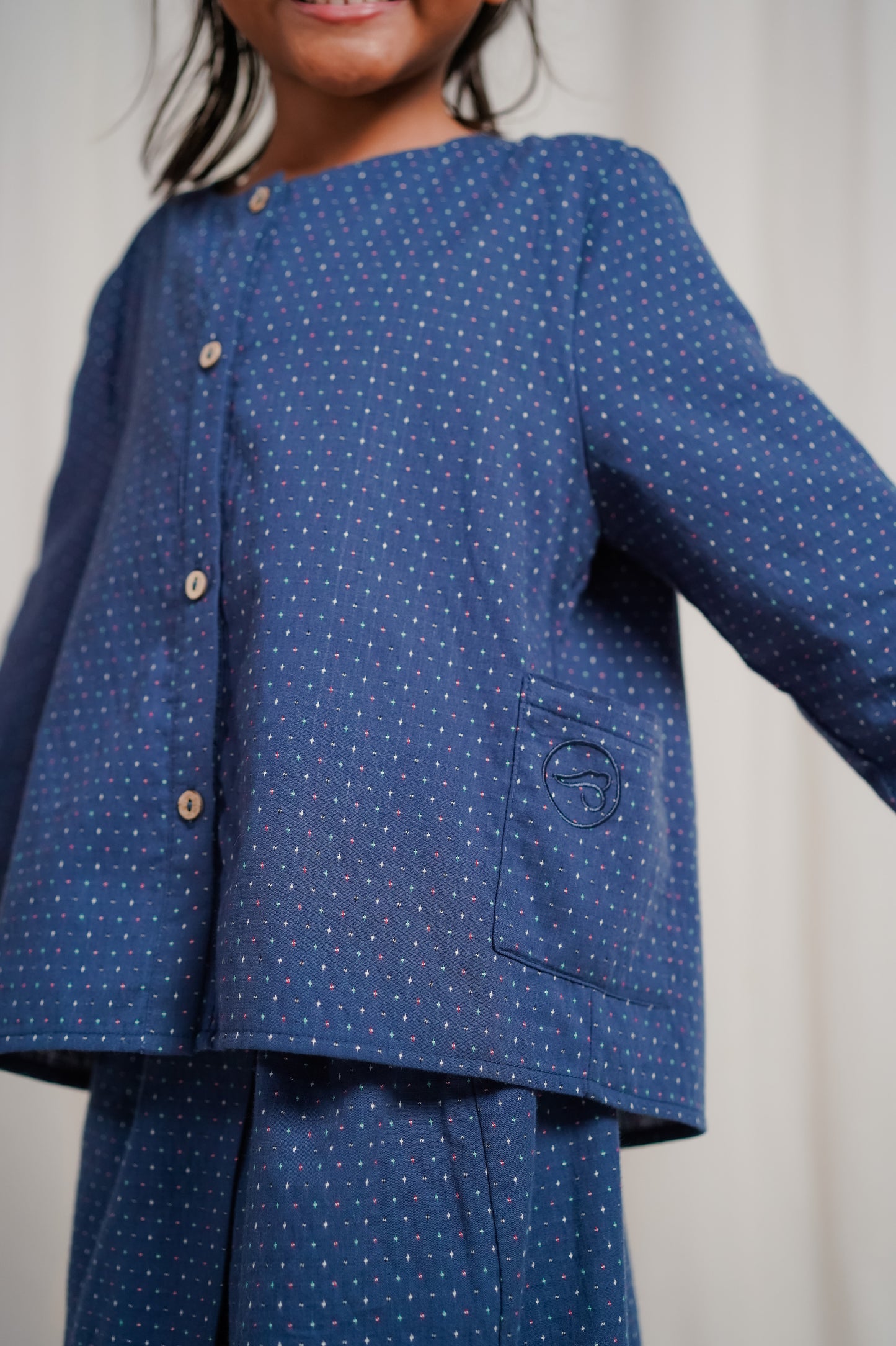 Riang Junior in True Navy