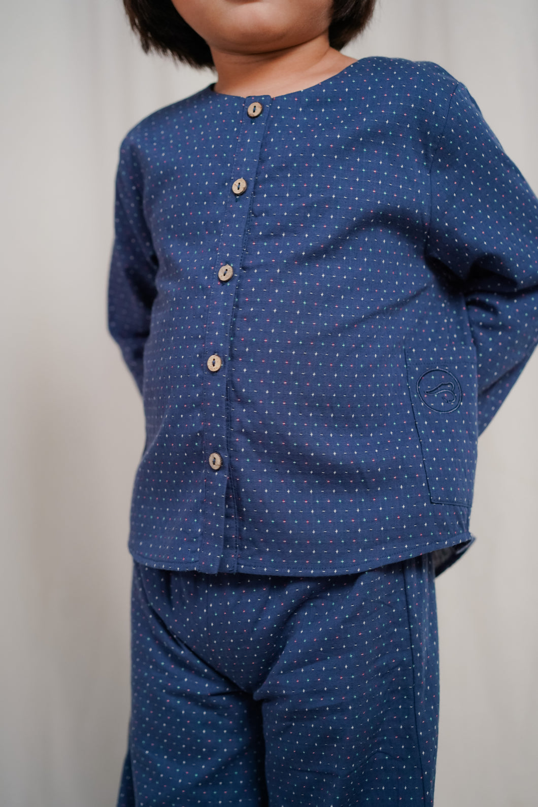 Riang Junior in True Navy