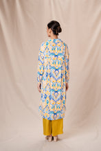 Load image into Gallery viewer, Nona Shawl Kebaya
